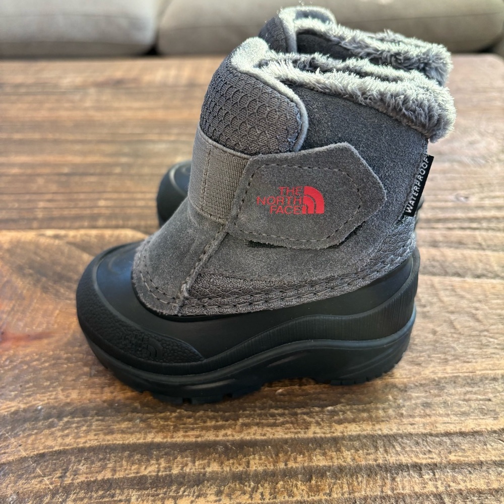 The North Face Toddler Alpenglow II Boots Winter Waterproof Snow Boots Size 4c - Picture 4 of 7